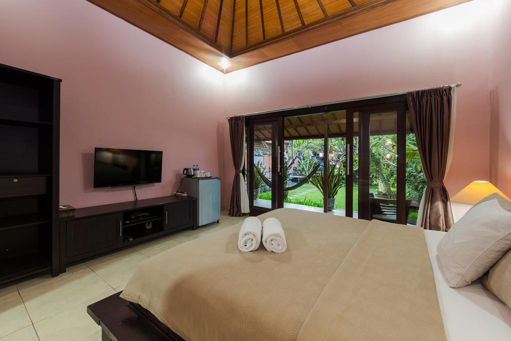 Wayan'S Guesthouse Canggu Esterno foto